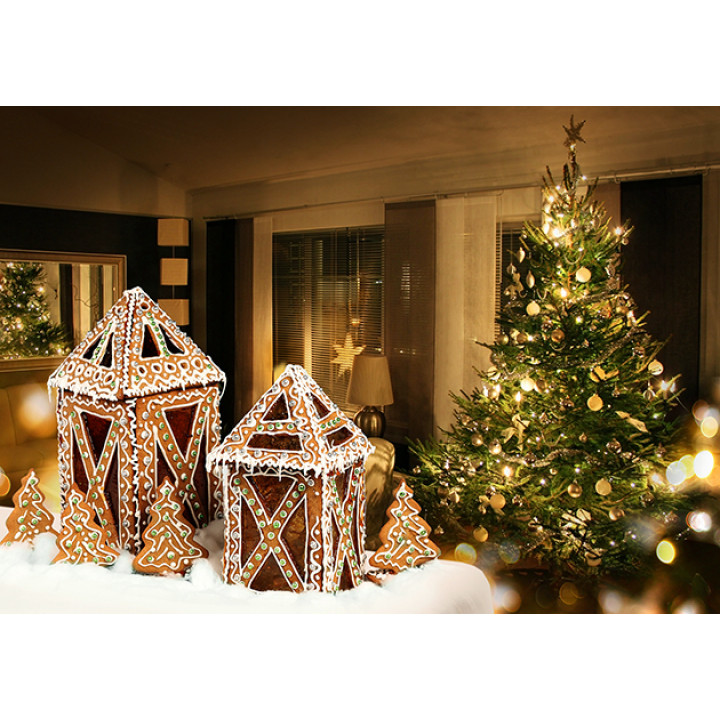 Gingerbread lanterns and Christmas tree