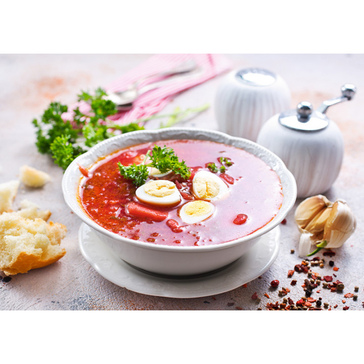 Borsch with boiled egg